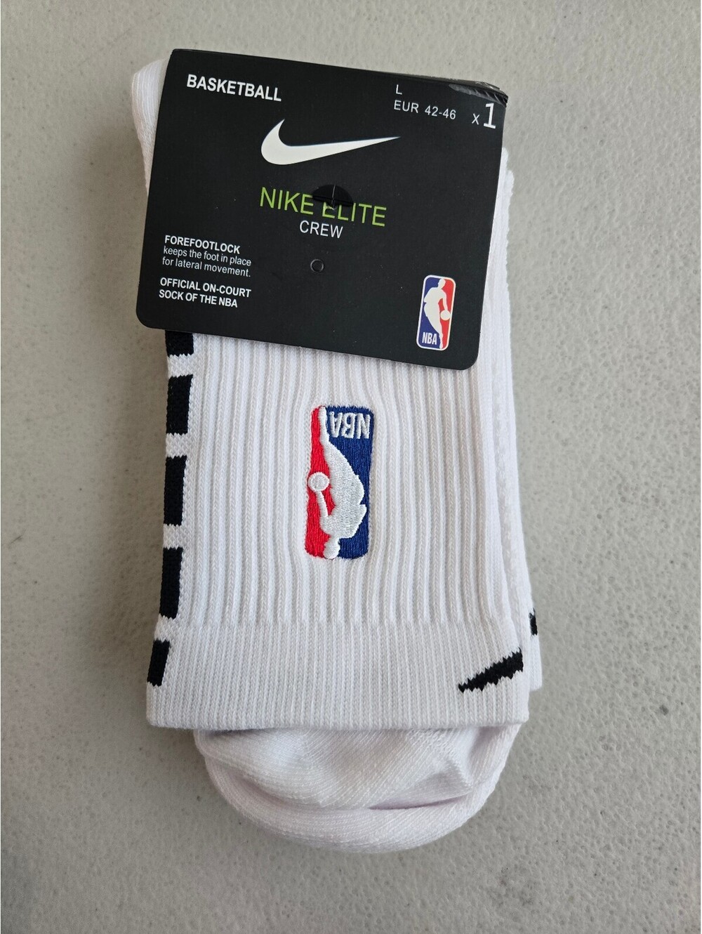 NEW Nike Elite NBA Basketball Crew Socks White Black Dri-FIT Adult Large